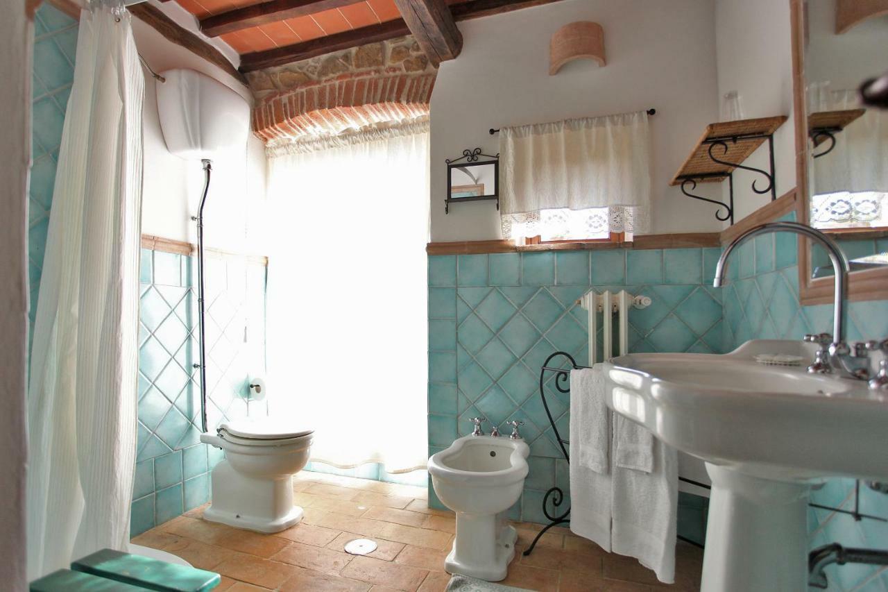 Casale Giacomini Acomodação com café da manhã Manciano Exterior foto